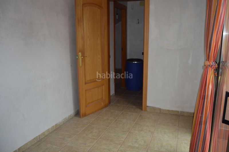 Foto 5a0f2e63-933a-43ff-ac5e-48ac2928e961. Casa amb aparcament a Torrelles de Llobregat