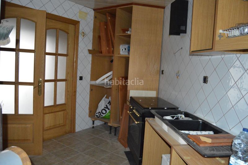 Foto 7e0e6a30-8840-4afd-8dd3-d6f8eebeeb71. Casa amb aparcament a Torrelles de Llobregat