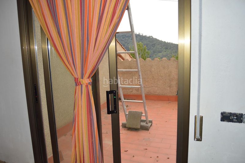 Foto 9ec6ec3a-33c1-4642-802e-63f5715f4d1b. Casa amb aparcament a Torrelles de Llobregat