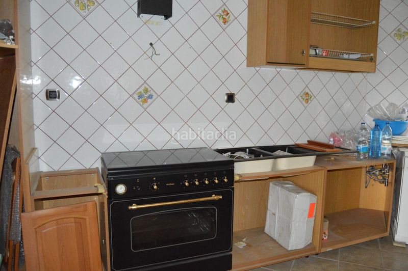 Foto ad519a12-8b0d-48a0-8e52-baf247f22035. Casa amb aparcament a Torrelles de Llobregat