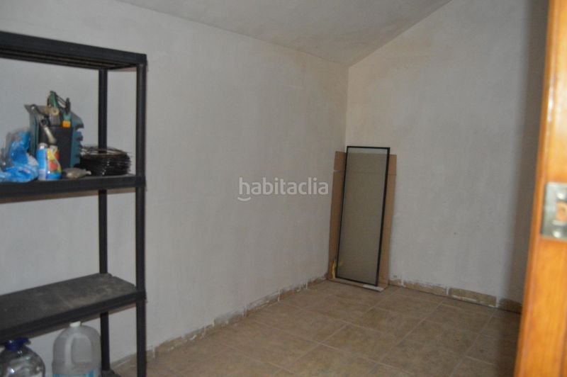 Foto e28d31a5-8924-4a41-9277-54f1082fcdcb. Casa amb aparcament a Torrelles de Llobregat