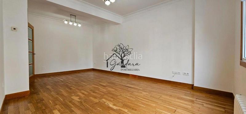 Foto ccb45ce0-e041-464f-a7b7-6bb92cc1147e. Etagenwohnung mit heizung in A Gándara Narón