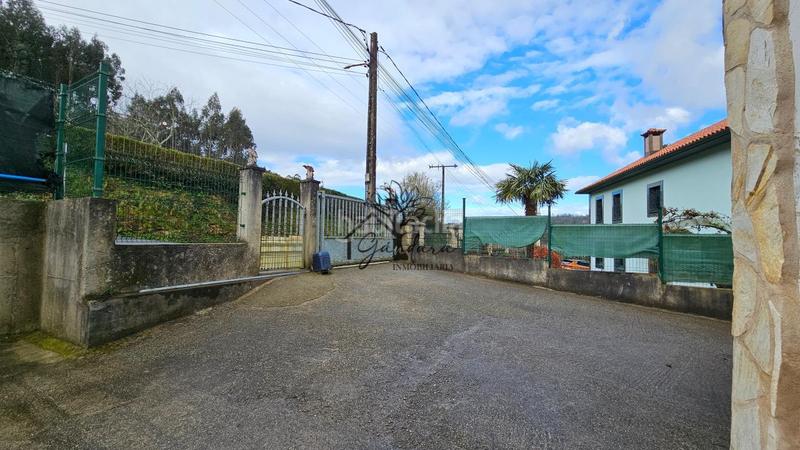 Foto a5235aa1-79f7-42fa-852b-d20b936d10d3. Haus mit heizung parking in Sedes - Pedroso - Doso Narón