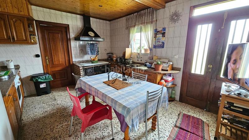 Foto 7e786934-7640-4743-8968-047487ca7869. House with heating parking in Sedes - Pedroso - Doso Narón