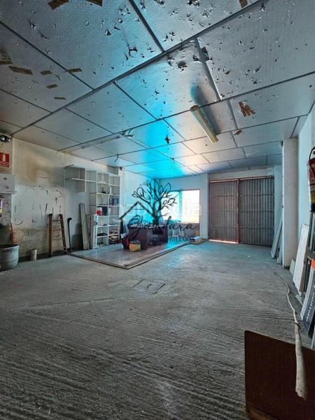 Foto 14dbdc18-fae4-47aa-819c-93b893cce3f6. Local comercial en A Malata - Catabois - Ciudad Jardín Ferrol