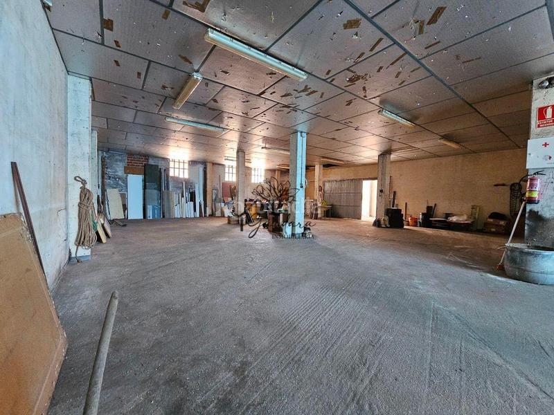 Foto e7c50e83-21e7-461d-a6d2-b374ebe5ea74. Local comercial en A Malata - Catabois - Ciudad Jardín Ferrol