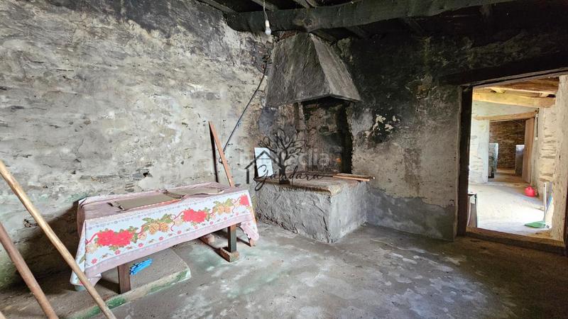 Foto 45e140c3-e55b-40b5-994c-2c212f7674b7. Haus mit heizung parking in Valdoviño