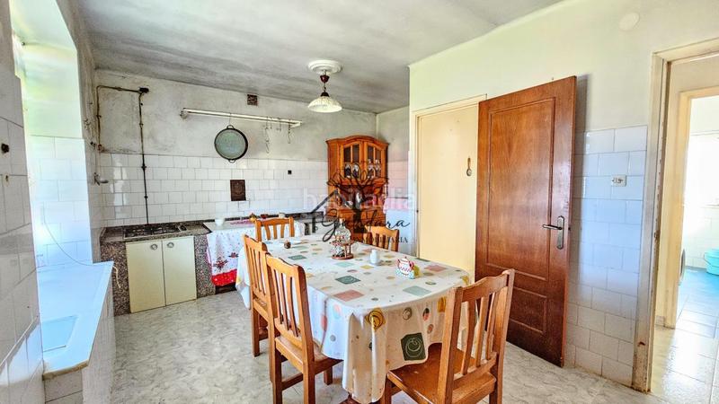 Foto 7f9323b1-df7c-4fff-b707-92a46b4a588e. Haus mit heizung parking in Valdoviño