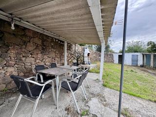 Casa adossada a Área Rural