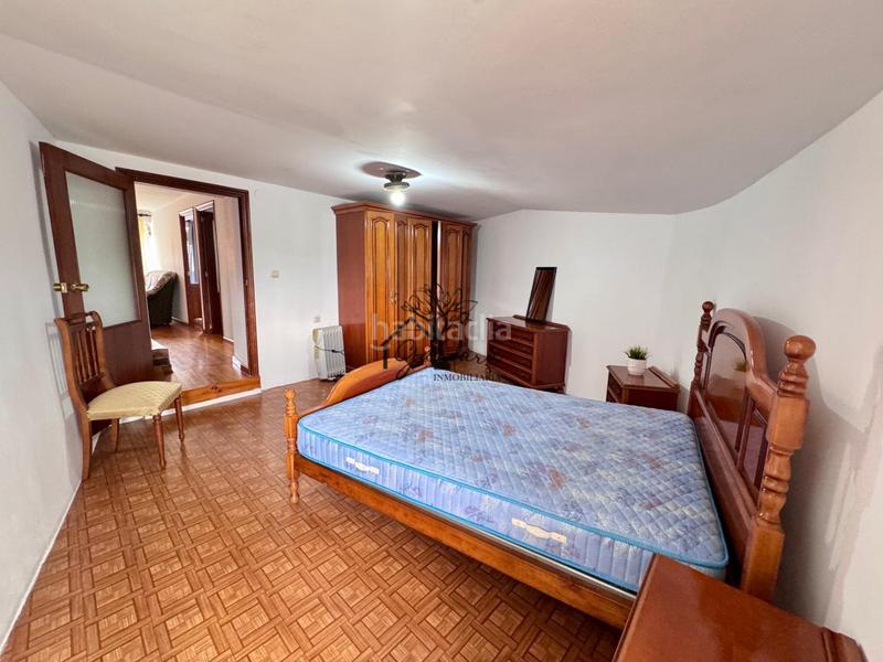 Foto f8ea5e19-b154-4967-8bca-1e586faf561b. Casa adossada a Área Rural Ferrol