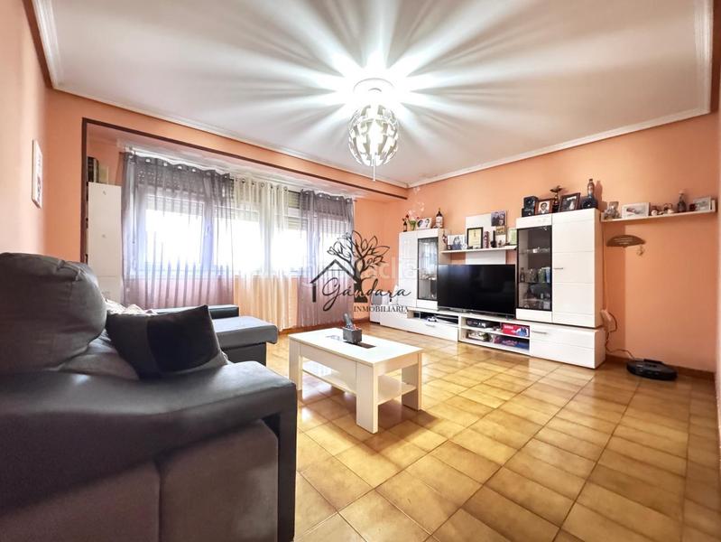 Foto 249c8912-b267-4f2a-9786-7991d5f423d5. Appartamento con riscaldamento in A Malata - Catabois - Ciudad Jardín Ferrol