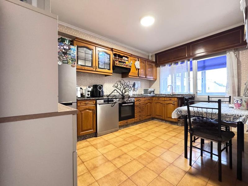 Foto 188d6815-0745-4cfa-971b-313f3f0a78d5. Appartement avec chauffage dans A Malata - Catabois - Ciudad Jardín Ferrol