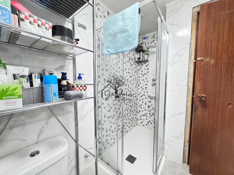 Foto 16d5e805-9d14-4eab-bee3-aac4a9b4f40b. Pis amb calefacció a A Malata - Catabois - Ciudad Jardín Ferrol