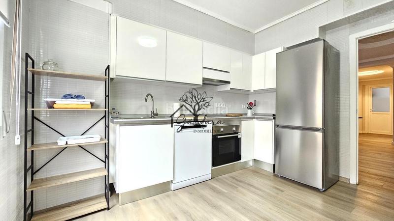 Foto e06148cb-6eed-4c8f-a75d-6af3266ef3cd. Location appartement avec chauffage dans Porta Nova Ferrol