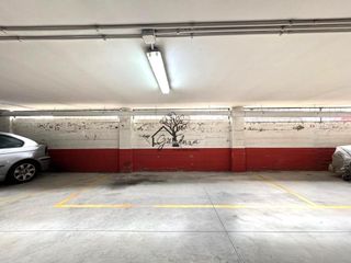 Car parking in Alto del Castaño