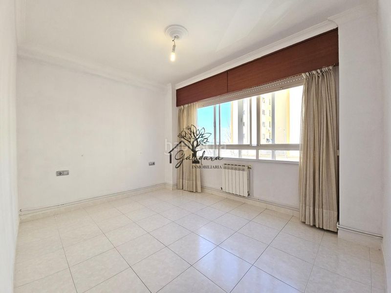 Foto 176ad596-fc5e-4702-bb79-4a682cd45cd7. Piso en Caranza Ferrol