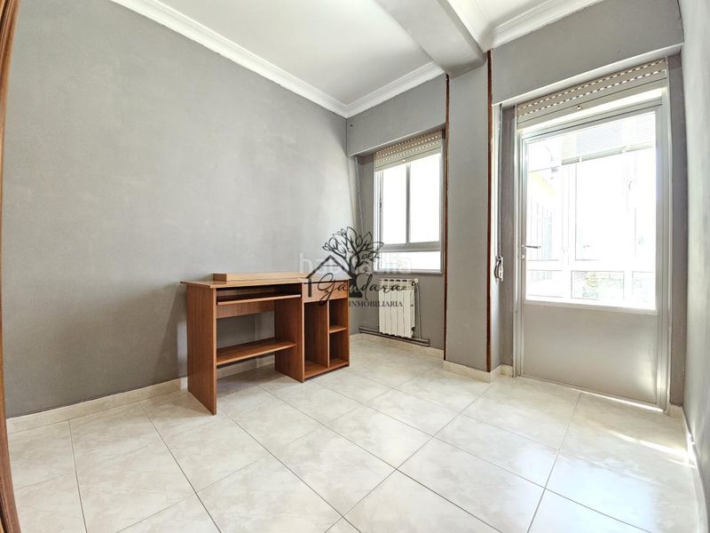 Foto 47150796-b1a2-40b7-8700-528eb6fafd83. Piso en Caranza Ferrol