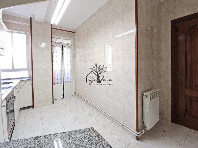 Foto 8bd61ad4-7d06-428c-bae8-af9f784ccdef. Piso en Caranza Ferrol