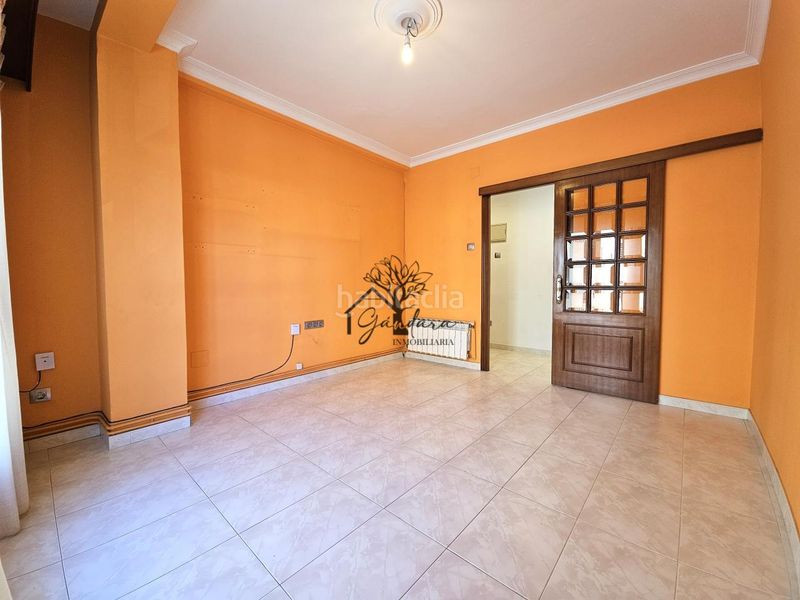 Foto dc5b6faa-f5f0-464c-b803-1dc08598c2cf. Piso en Caranza Ferrol