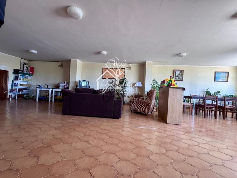Foto 450faba4-d9a1-4a0c-a69c-513eac35b62b. Edifici a Neda