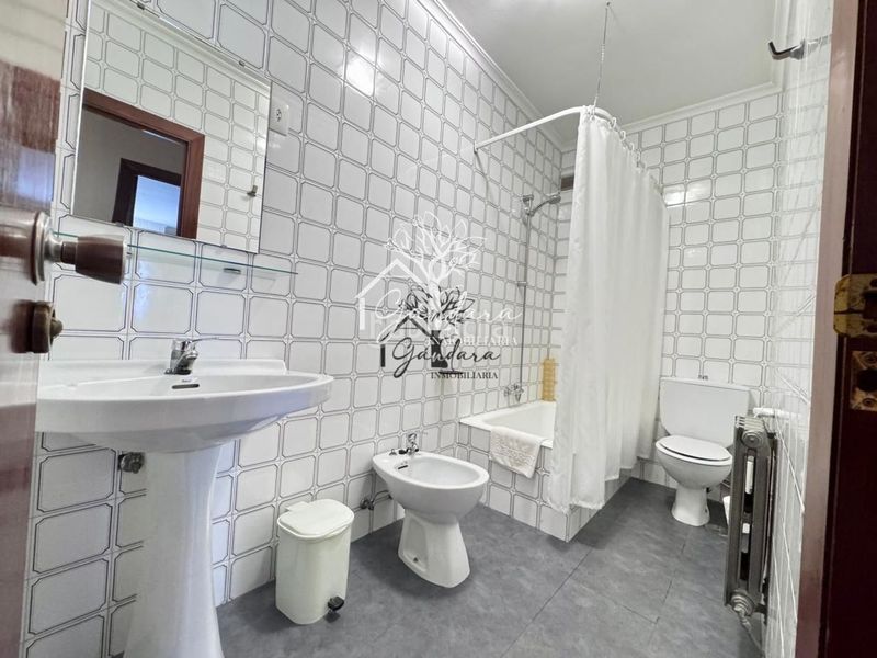 Foto 49a4c6fb-a664-4849-8f5e-1bd6f5beb9a7. Edifici a Neda