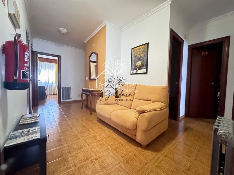 Foto 4a22ddc4-2267-4d29-a883-4d0ad9b75a2d. Edifici a Neda