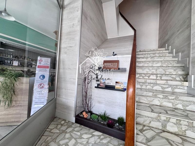 Foto 7a8d9c8b-75c5-4692-8167-1af720c6da58. Edifici a Neda