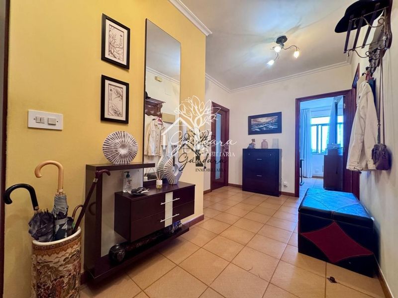 Foto ace0a655-8851-4a63-8a63-d85b23726c2c. Edifici a Neda