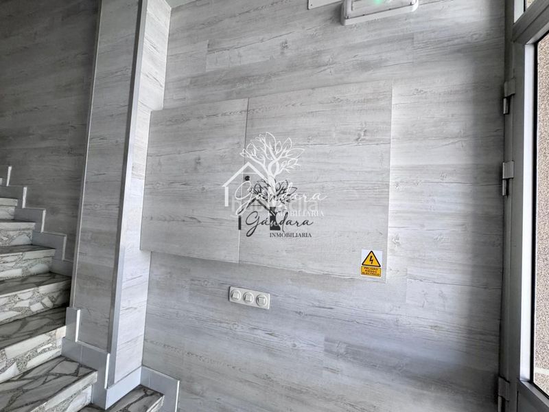Foto c968844f-ee59-4a96-96f1-ef9e86767d3d. Edifici a Neda