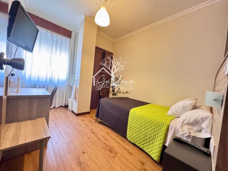 Foto d809e36a-e03f-40e1-a0ce-5ee32c2872f3. Edifici a Neda