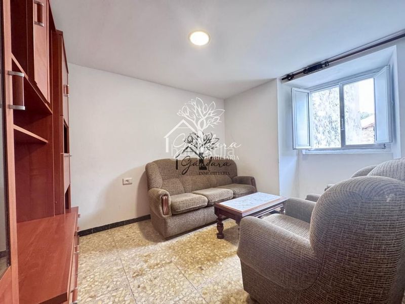 Foto c10efc2d-81b3-4dd5-9ce6-6ca2c960f853. Casa adossada a Área Rural Ferrol