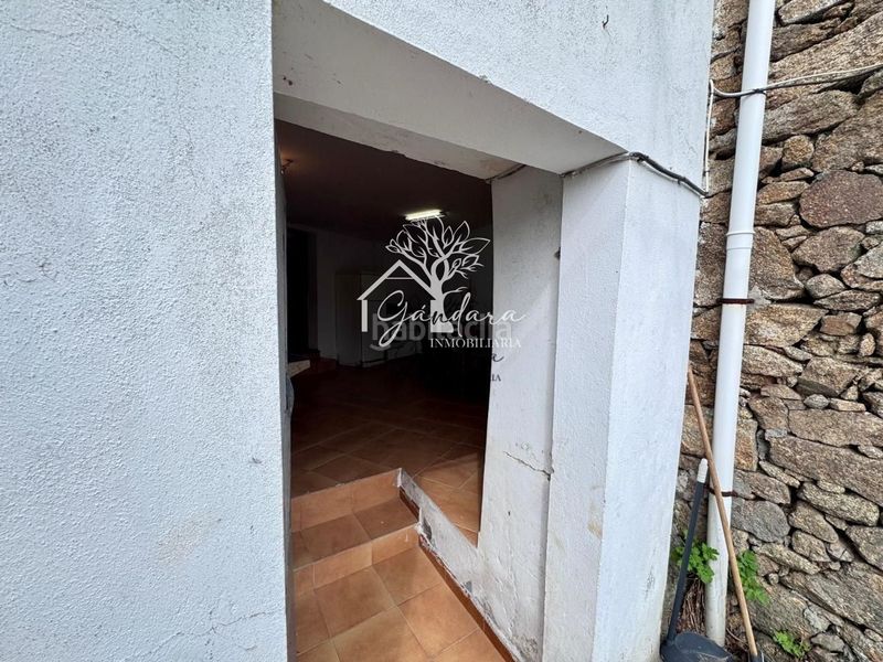Foto c901de2c-f351-4b5e-8c73-adfaff30a68f. Casa adossada a Área Rural Ferrol