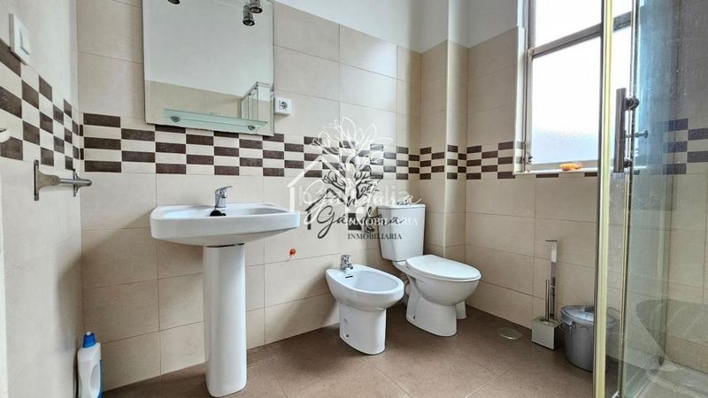 Foto f3b8cfa7-7043-4e04-9054-299e0be6c59d. Edificio in Zona Ultramar Ferrol