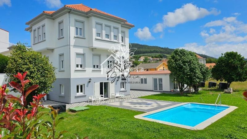 Foto bdbeb9df-84d2-454e-9c34-3b81122f6395. Xalet amb calefacció aparcament piscina a Neda