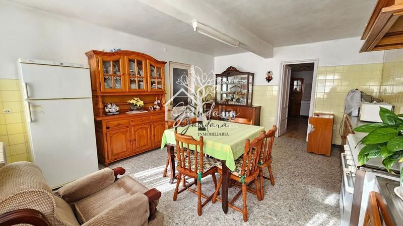 Foto c3372665-6731-4096-84ba-cc5e3a771510. Casa amb calefacció aparcament a Área Rural Ferrol