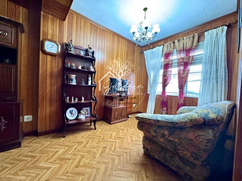 Foto 270ca8ad-e482-4d67-b103-38ce2f1f822a. Pis a Fene