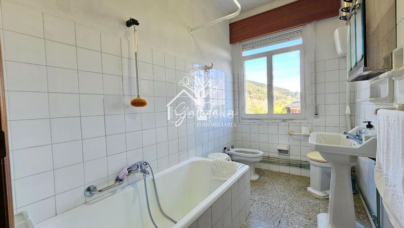 Foto 4f327994-83b8-44a5-9bef-2f25186f4d7f. Casa amb calefacció aparcament a San Mateo - Castro - O Val Narón