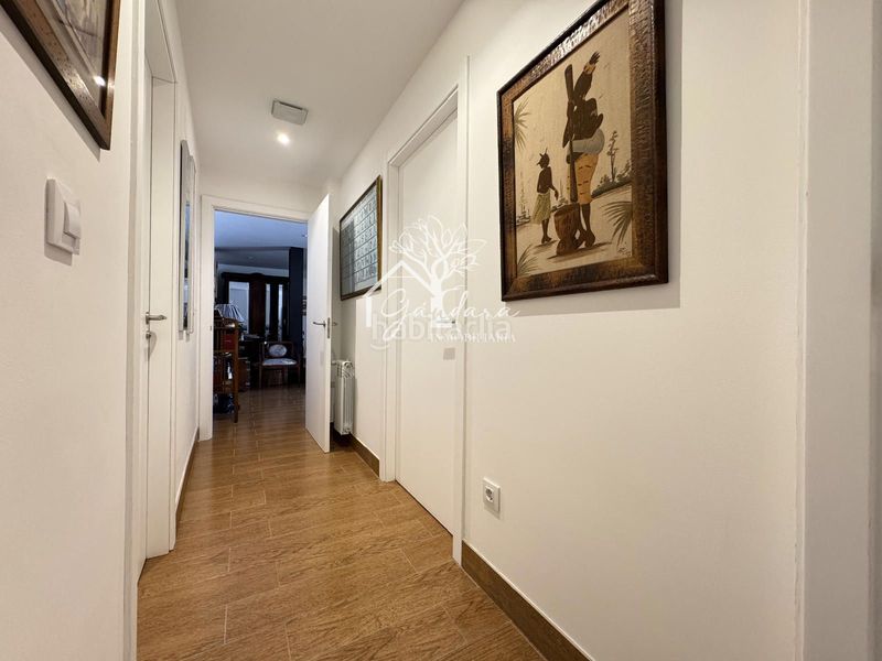 Foto a0adc499-abcc-4236-a849-170b4cb0f2dc. Pis amb calefacció aparcament a Ares