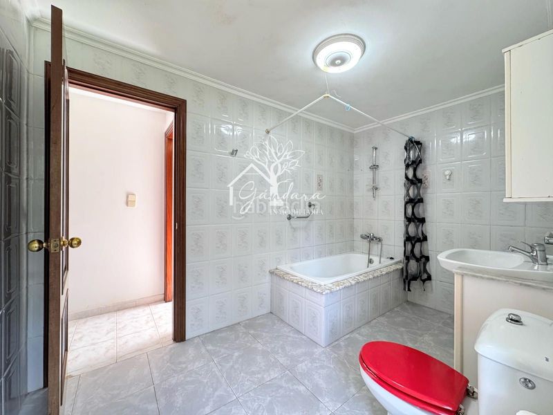 Foto d4cdec4a-9132-457f-bb55-622c88e670f4. Casa a Área Rural Ferrol