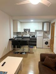 Miete Etagenwohnung in Ares. Alquiler piso amueblado de 1 habitación en ares