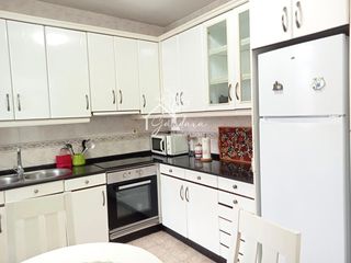 Rent Flat  Río castro. Piso alquiler amueblado con tres dormitorios en zona fajardo.