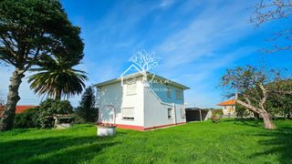 Haus in San Mateo - Castro - O Val. Chalet independiente con finca cerrada de 4775m2 en castro, naró