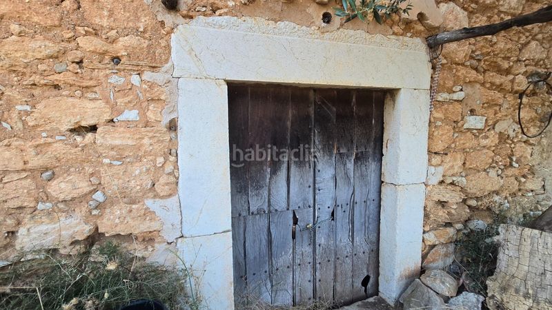Foto 5c7d4c99-494f-4f38-a783-89769a77f080. Masia amb aparcament a Zona Periurbana Inca