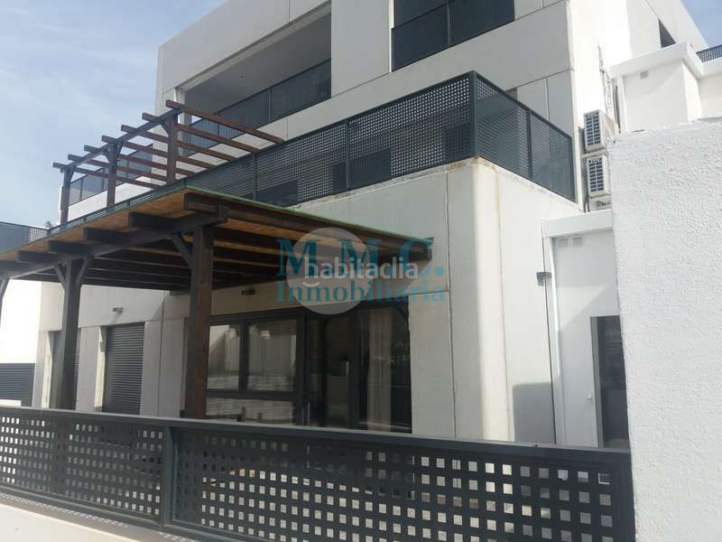 Foto ef533557-f067-4175-beef-a653fd817916. Flat with parking pool in La Envía Vícar