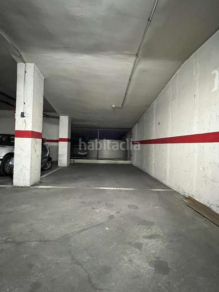 Foto 2b774380-7dba-4c57-8e00-0874f8d0c30e. Parking voiture dans San Luis Almería