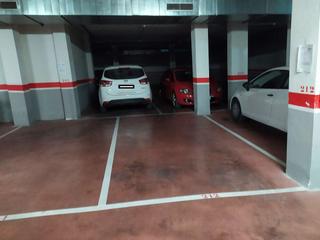 Parking coche en Aguadulce Sur