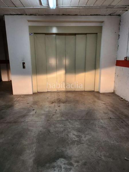 Foto 3cfa4185-74e8-424c-8360-eea72ae56bc9. Aparcament cotxe a Roquetas pueblo Roquetas de Mar