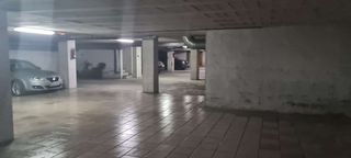 Autoparkplatz in Roquetas pueblo