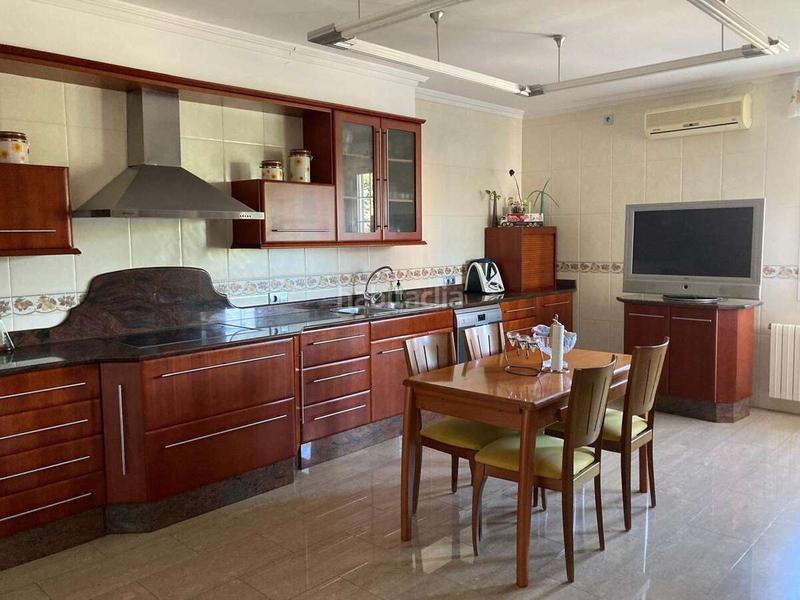 Foto efcb5e08-dbcb-4f26-b09d-3a93f8387d94. Chalet en Baza