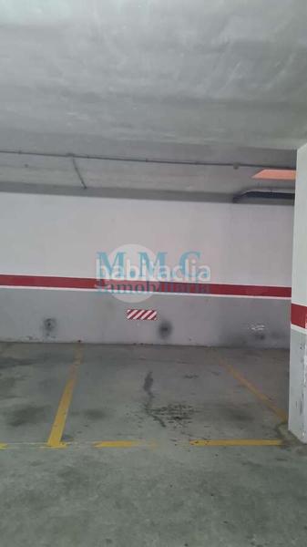 Foto b4e9e64f-079a-49be-8fe9-ff120b3d4f0f. Aparcament cotxe a Aguadulce Sur Roquetas de Mar